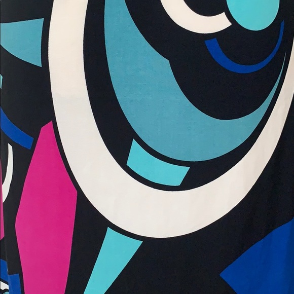 Patterned Cross Back Dress - Picture 3 of 5